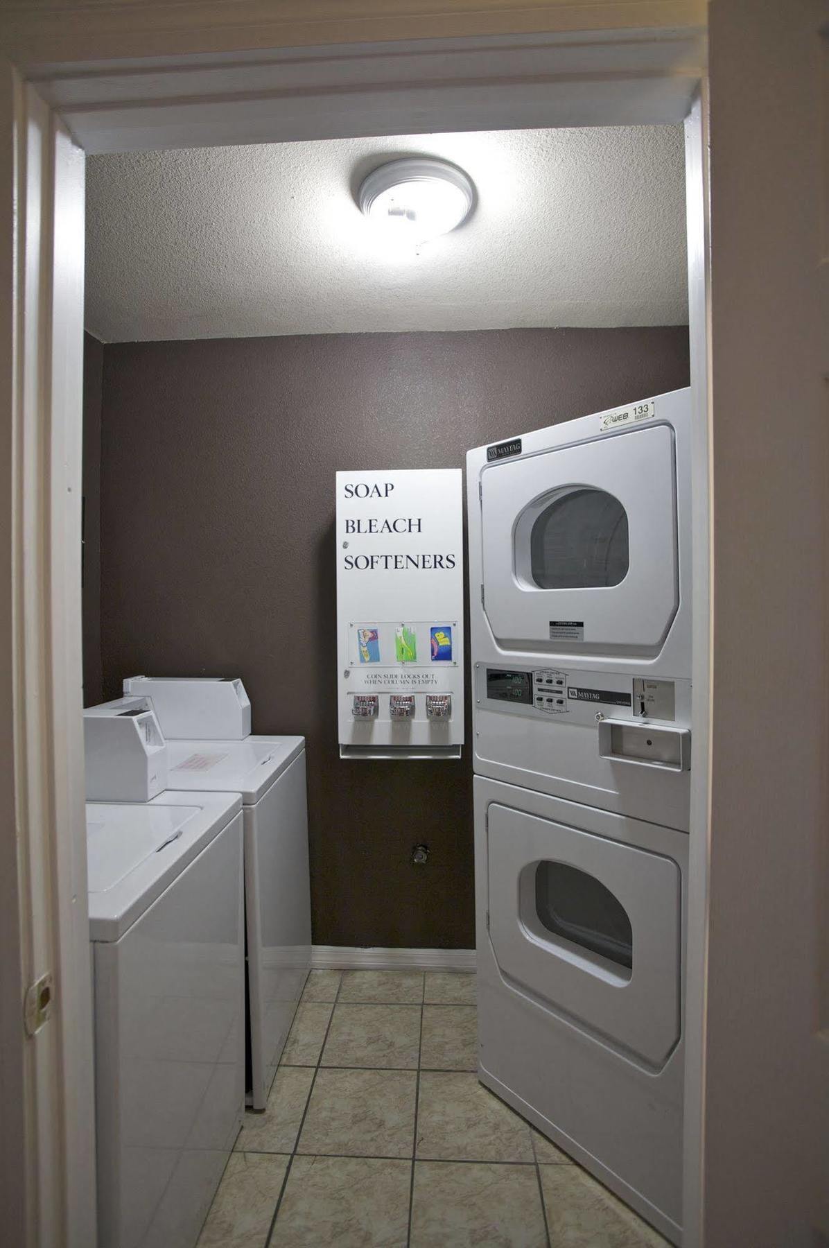 Travelodge By Wyndham Las Vegas Center Strip Екстериор снимка